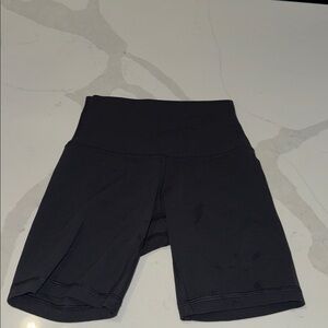 Women's Lululemon Black Align 6” Shorts brand new condition worn 2 times